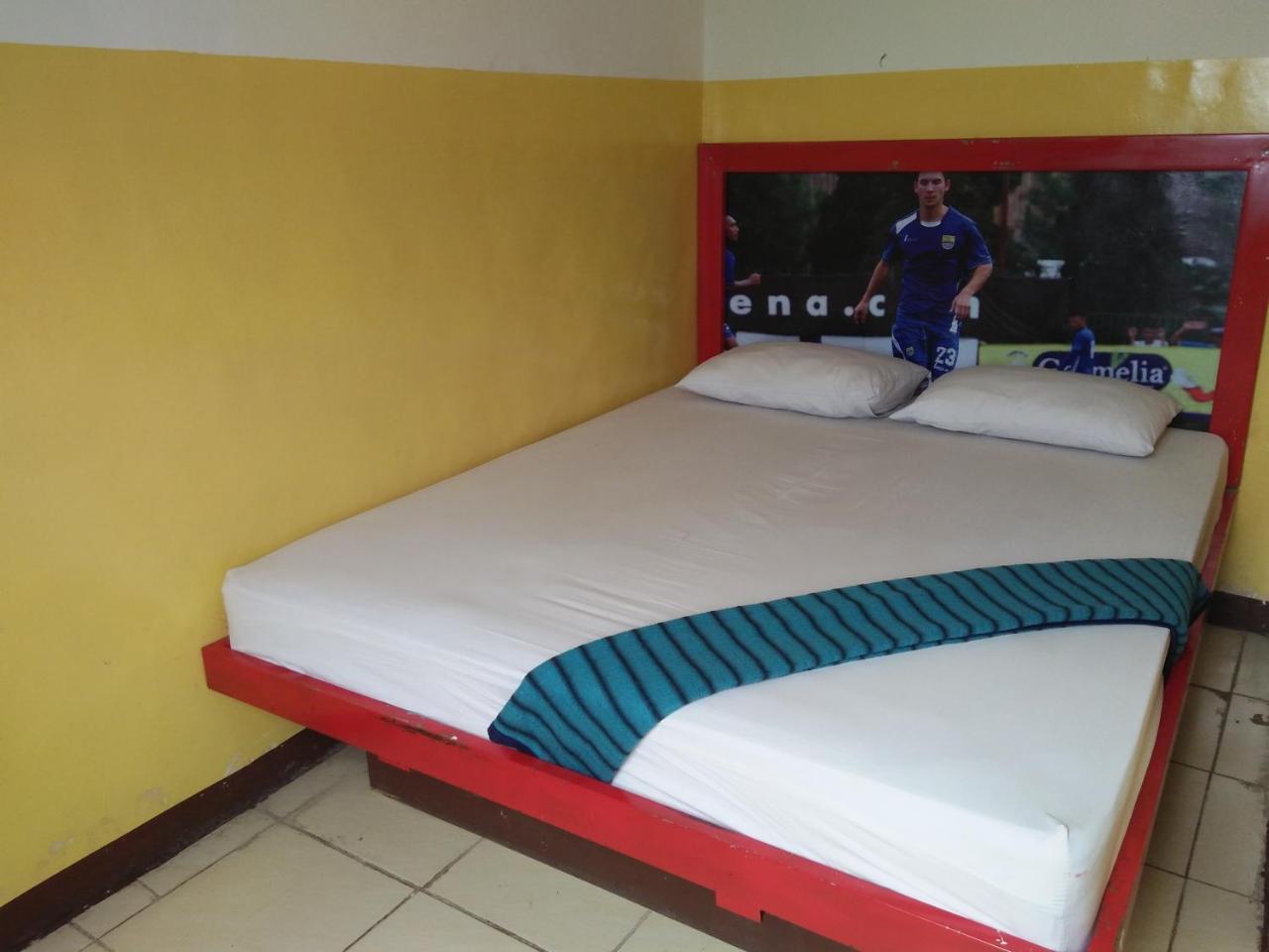 Hôtel Wisma Bintang Lima à Pekanbaru Extérieur photo